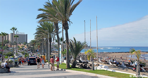 Playa de las Americas by