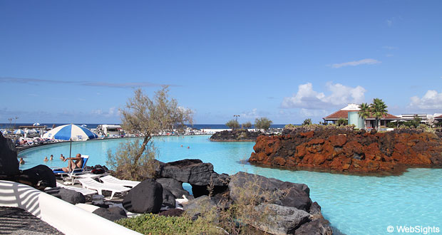 Lago Martiánez lavasten